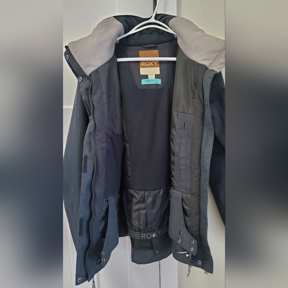 Roxy winter jacket - Picture 3 of 3